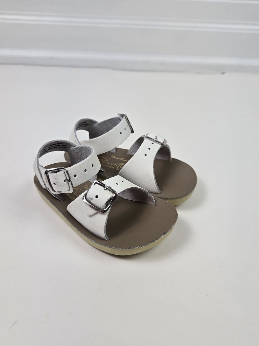 Saltwater Sun-San Surfer Sandal 4C White Leather Toddler Buckle Strap Shoes